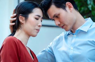 Bizarné či geniálne? V Japonsku si môžeš prenajať muža, ktorý ťa nechá vyplakať sa