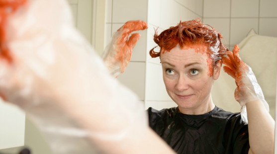 Domáce farbenie vlasov: Na toto si dávaj pozor!