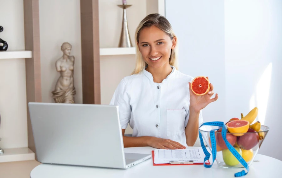 nutričný špecialista vs lekár