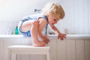 Vieš, čo je pre malé dieťa najnebezpečnejšie? Na toto veľký pozor!