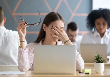 Syndróm suchého oka: Zisti, ako k nemu dochádza a ako ho odstrániš!