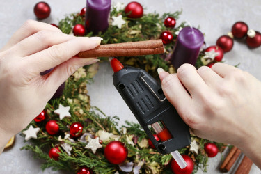 Adventný veniec – čo symbolizuje a ako si ho vyrobiť?