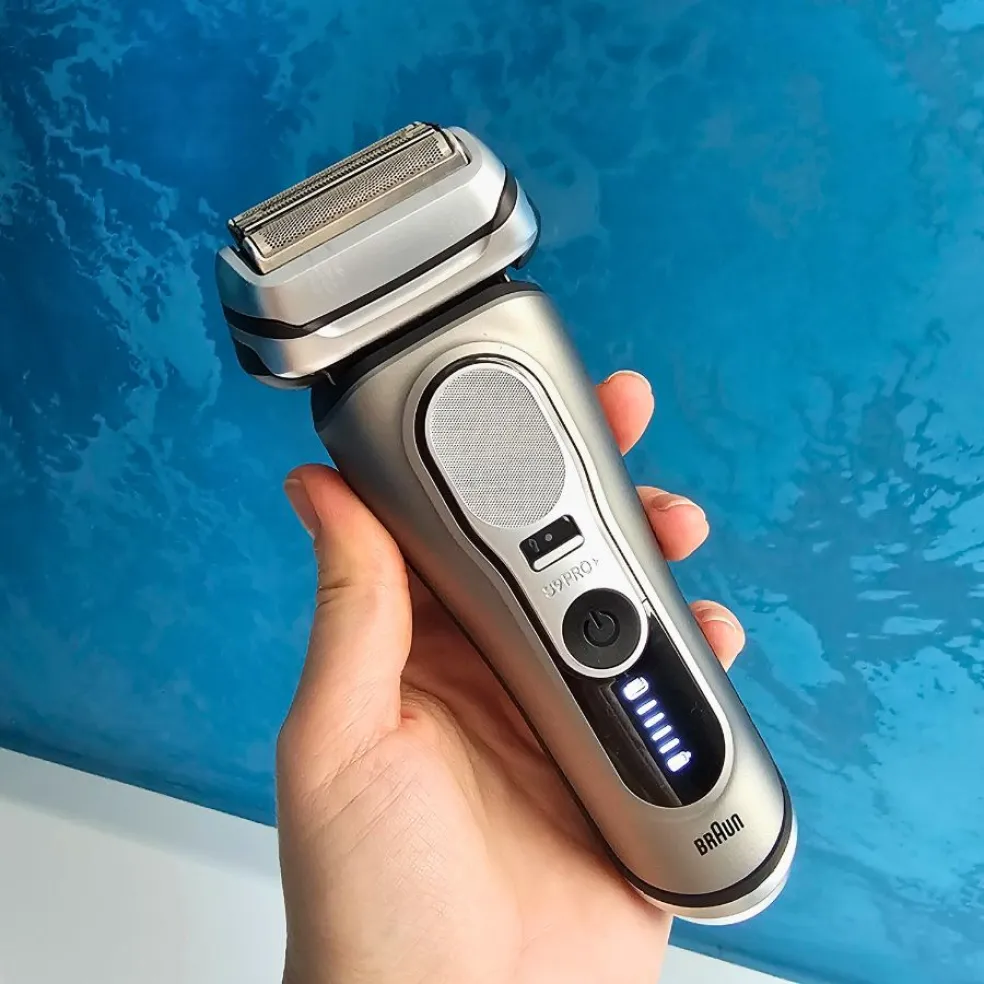 BRAUN Series 9 Pro+ pánsky holiaci strojček