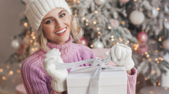 Darčekové balíčky od Dermacol: Darujte krásu, starostlivosť aj potešenie