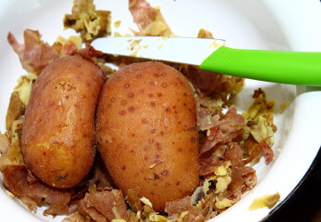 Najrýchlejší spôsob šúpania zemiakov? To musíš vidieť!