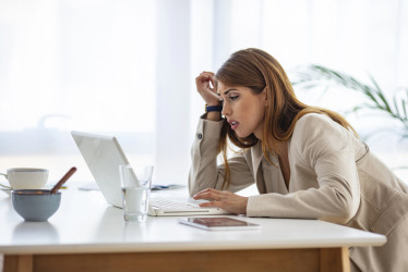 Digitálna hypochondria: Prečo vám vyhľadávač ukazuje najhoršie možné scenáre ako prvé?