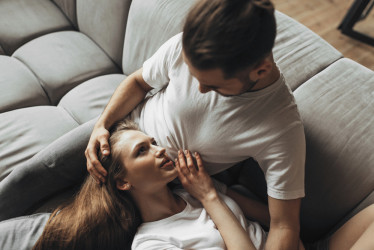 Túžime po tých, ktorí nás ignorujú – a prehliadame tých, ktorí nás milujú. Čo je naozaj za tým?