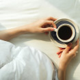 Piješ kávu každý deň? Tu je 7 tipov, ako si ju dopriať v zdravšej verzii!