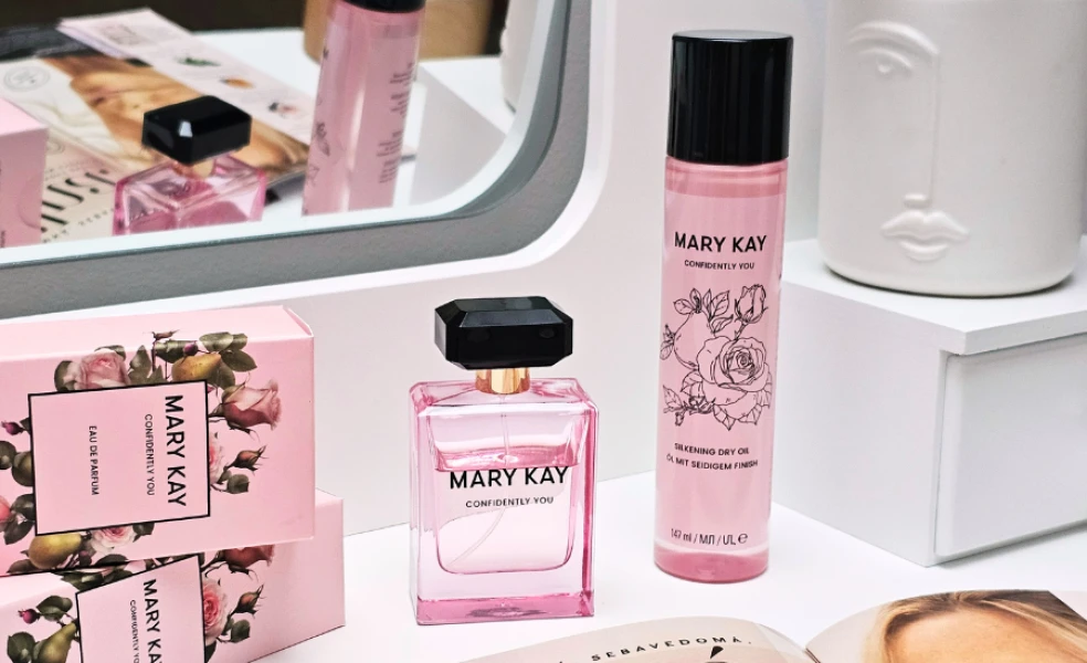 Confidently You Parfumová voda a Zjemňujúci suchý olej od Mary Kay