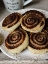 Angie pečie: Kakaové slimáky z tvarohového cesta