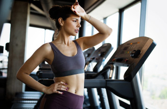 Cvičíš a pleť sa ti zhoršuje? Toto sú dôvody, o ktorých sa takmer nehovorí