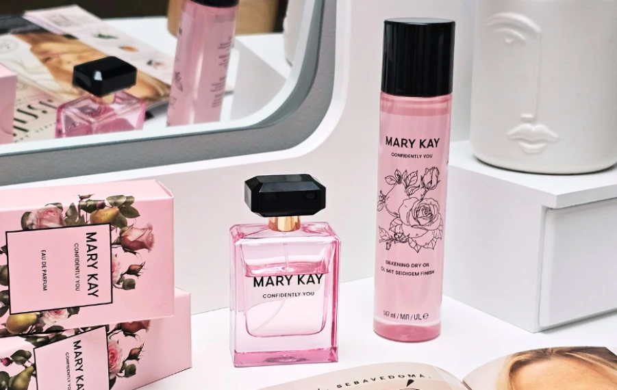 Confidently You Parfumová voda a Zjemňujúci suchý olej od Mary Kay