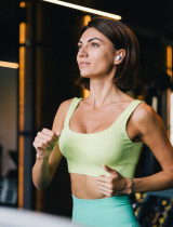 Fitness klamstvá, ktorým ženy veria už roky: Na týchto osem už v roku 2026 konečne zabudni!