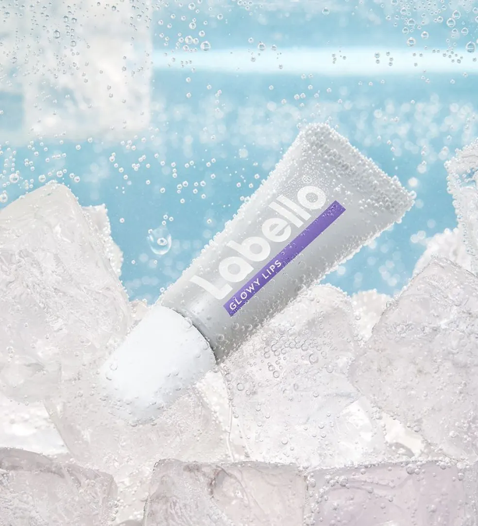 Labello Balzam pre žiarivé pery