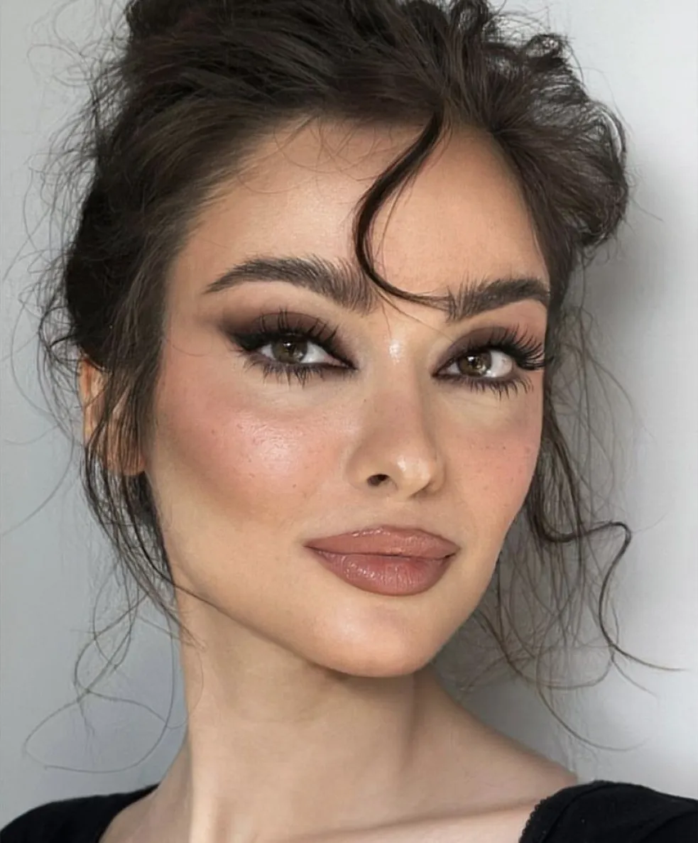 Gotické líčenie v light verzii