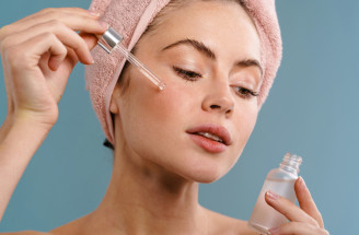 Vrstvíš a stále nie je dosť? Pozor, viac vrstiev hydratácie nemusí značiť lepšie hydratovanú pleť!