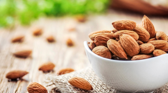 Aké sú účinky mandlí? Je to len zbytočná kalorická bomba pre zdravie?