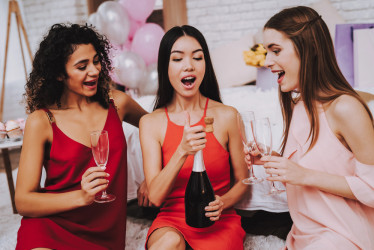 Na plány netreba partnera: 9 kreatívnych aj zábavných tipov, ako osláviť Valentína s priateľmi