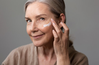 Reklama či zázrak? Toto je 9 najväčších mýtov o anti-aging produktoch a vráskach