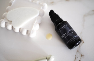 TEST: Rozjasňujúce pleťové sérum VAANOK