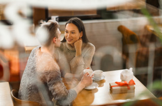Randíte s kópiou otca? Psychológovia vysvetľujú, prečo vás priťahuje to, čo vás zraňovalo