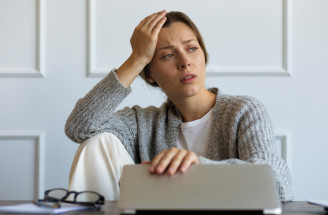 Máte 30 a stále nemáte deti ani byt? Psychický tlak na mladých ľudí, o ktorom sa nehovorí