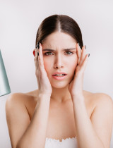 5 signálov, že používate nesprávny šampón (a ničíte si vlasy)