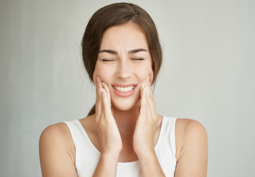 Kým príde na rad zubár alebo 7 tipov, ako poraziť bolesť zubov