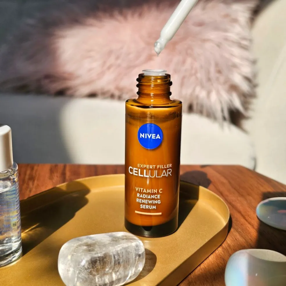 NIVEA Cellular Expert Filler – rozjasňujúce sérum s vitamínom C
