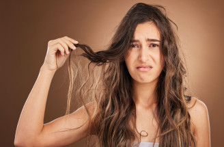 Prečo sú vlasy po zime slabé a lámavé? Telo vám tým niečo naznačuje