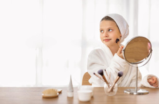 Namiesto bábik luxusné séra: Deti nakupujú anti-aging skôr, než vedia, čo je puberta