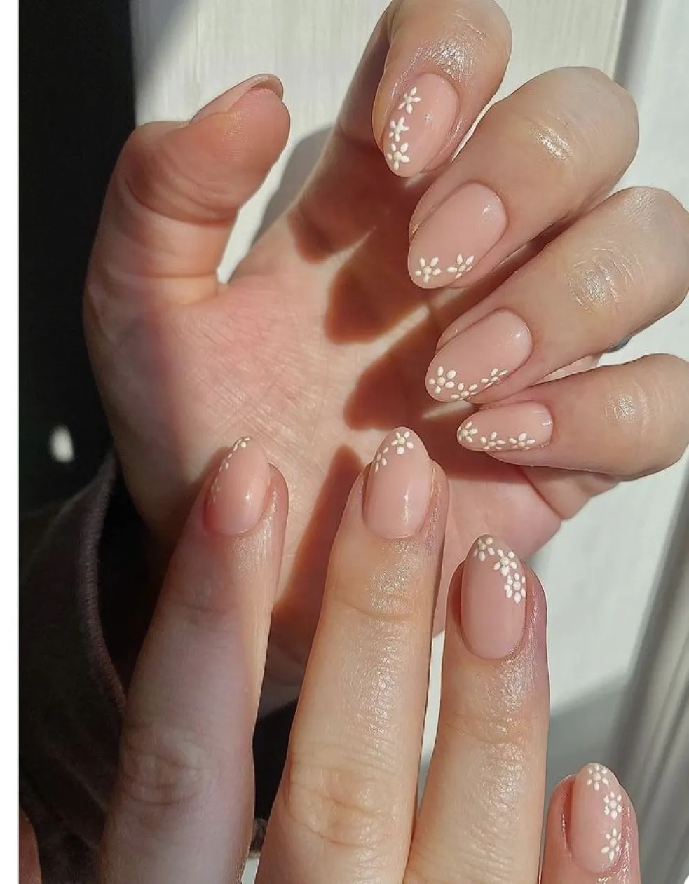 minimalistické nechty