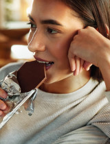 Prečo máte chuť na sladké viac než zvyčajne? Možno to nie je vôbec vaša vina