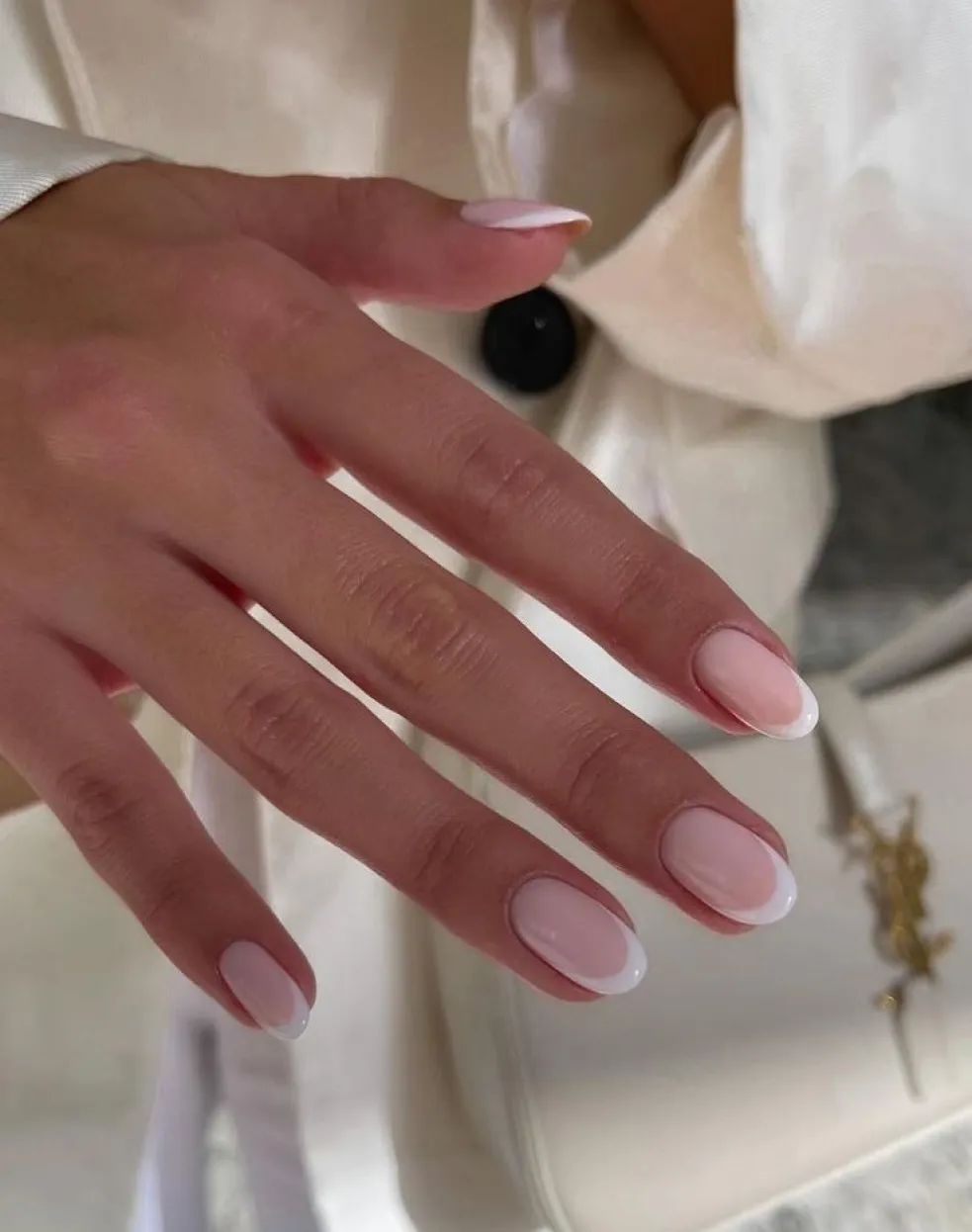 francúzska manikúra trend 2026