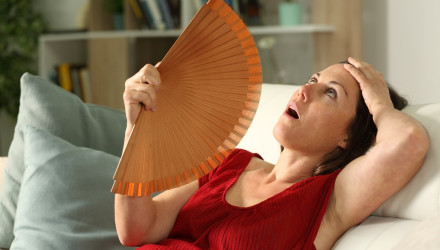 Návaly tepla v menopauze – čo ich zhoršuje? Máme tipy, ako proti ním bojovať!