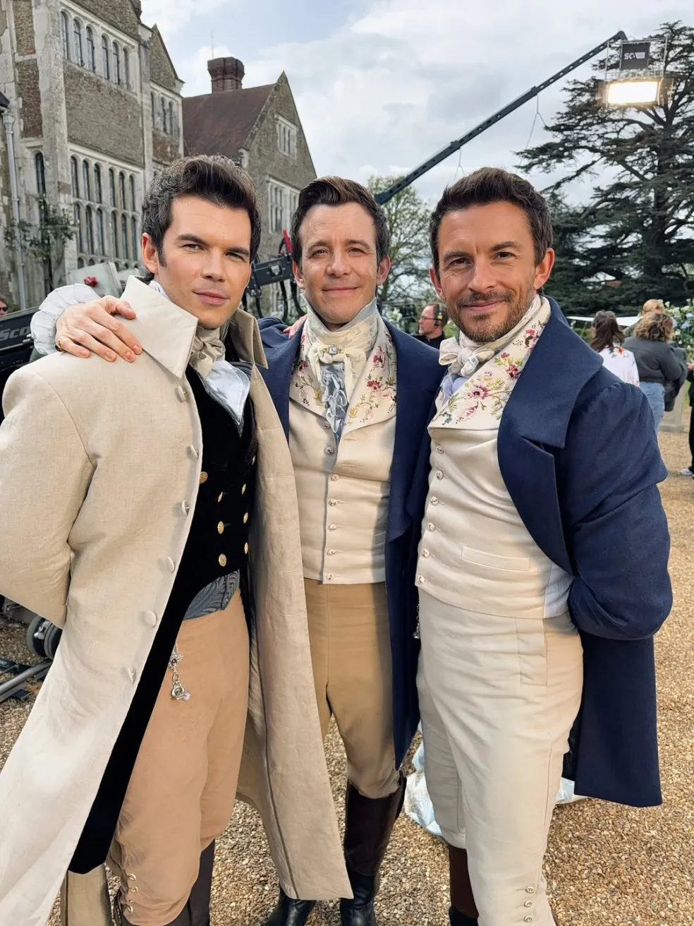 podobné seriály ako Bridgerton