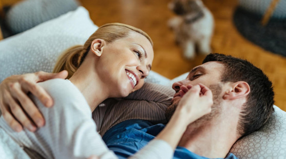 Prečo snívate o slobode vo vzťahu, aj keď partnera milujete? Pravda o fantáziách vás prekvapí