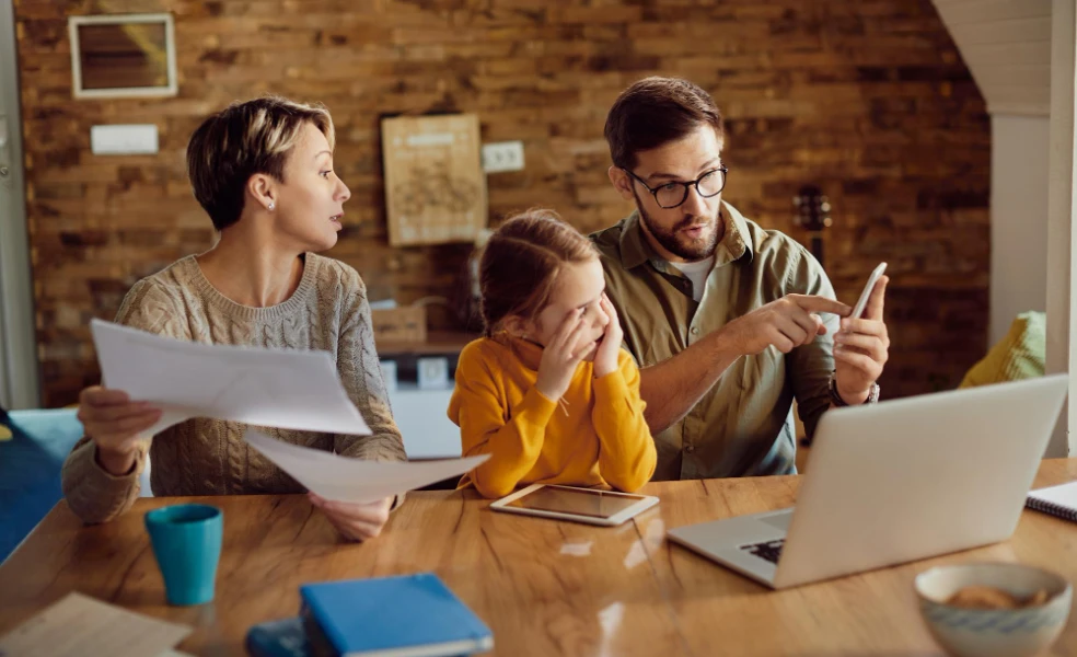 záškoláctvo detí a strata prídavku na dieťa Slovensko