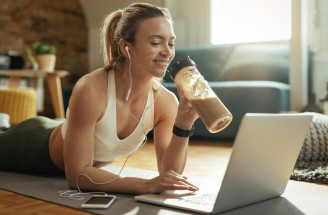 Proteín pre ženy: 8 mýtov, ktoré ovplyvňujú energiu a hormóny
