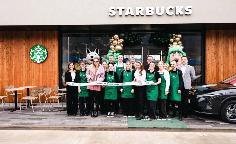 Starbucks Drive Thru Žilina OC Klokan