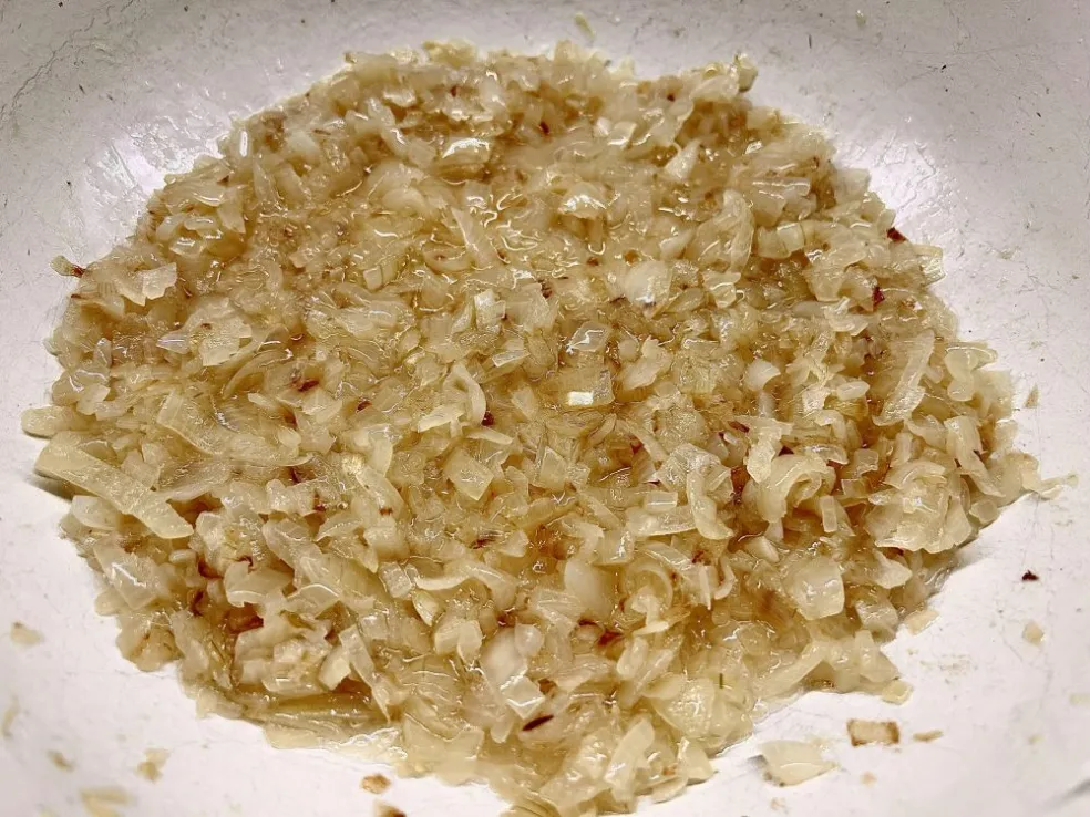 cibuľový základ na guláš