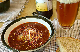 Kotlíkový guláš: Poctivý recept, ktorý je hitom sezóny