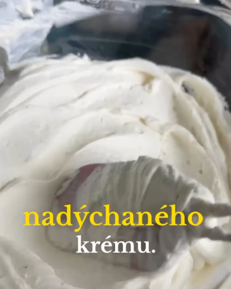 roláda z piškót
