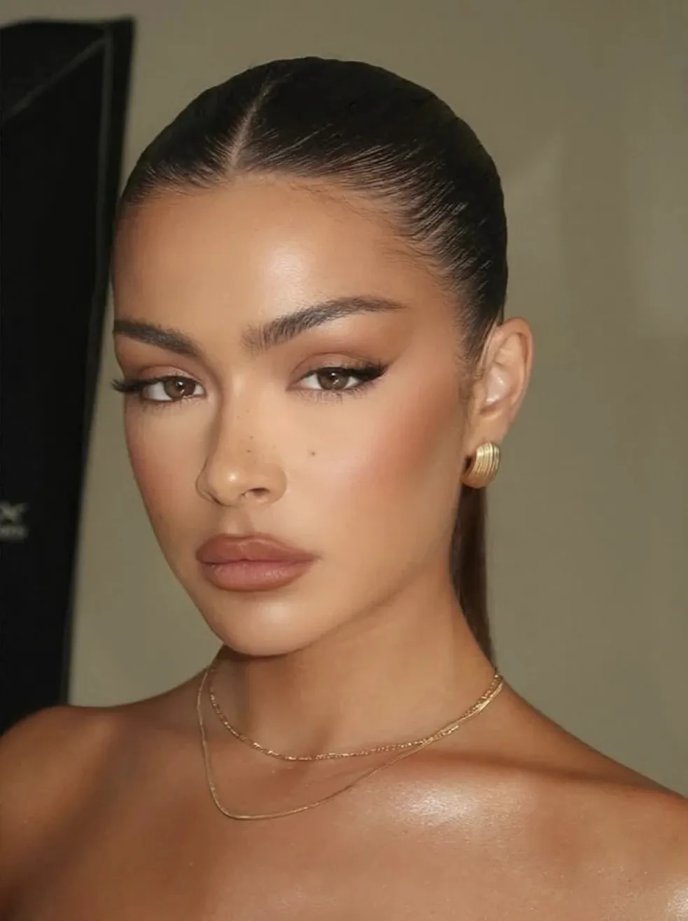 mocha make-up