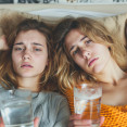 Cítite úľavu, keď zrušíte stretnutie s kamarátkou? Možno ide o friendship burnout