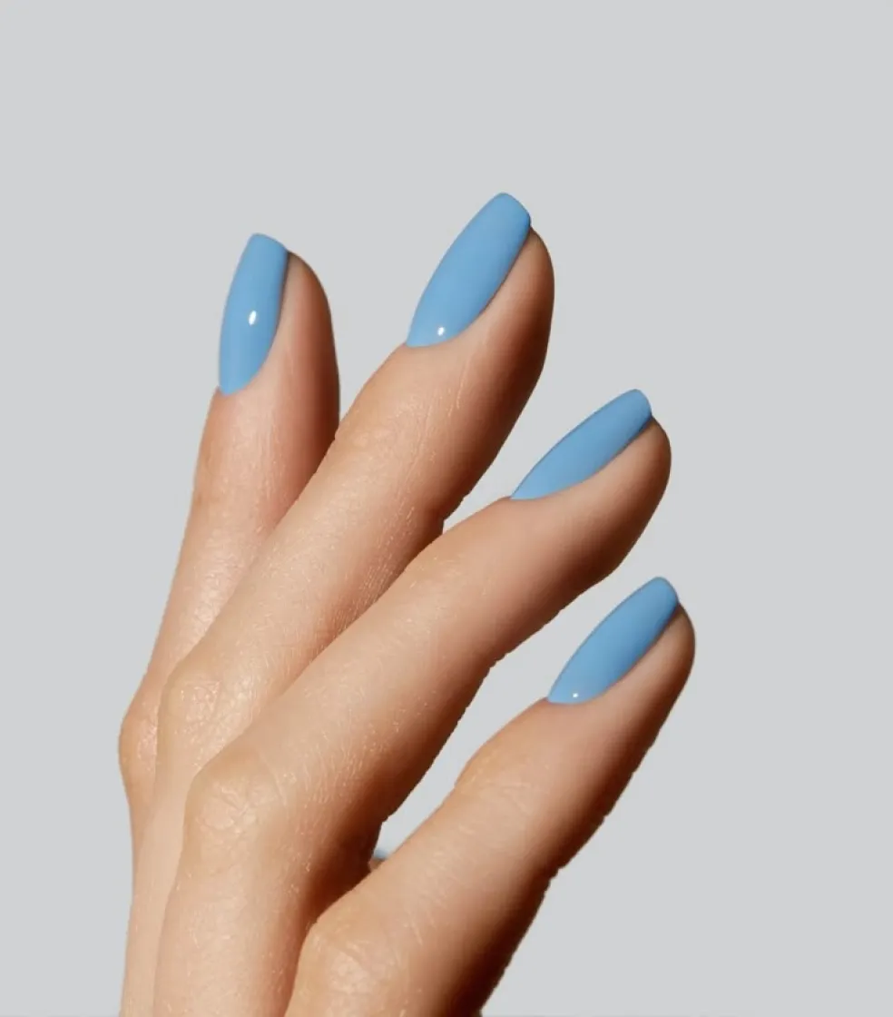 minimalistická manikúra