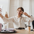 Finančná správa ide po influenceroch: Kontrolovať bude reklamy, bartery aj príjmy zo sociálnych sietí