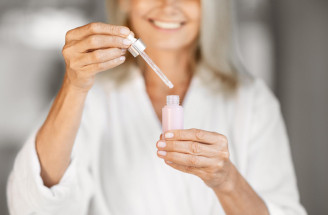 Lososie spermie, kaviár či morské riasy: Prečo je ich v skincare zrazu viac a naozaj tieto ingrediencie fungujú?