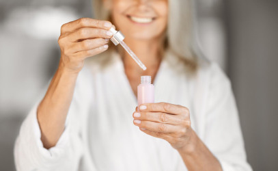 Lososie spermie, kaviár či morské riasy: Prečo je ich v skincare zrazu viac a naozaj tieto ingrediencie fungujú?