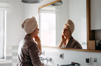 Prečo tvoja skincare rutina nefunguje? Tieto 3 chyby môžu brzdiť výsledky